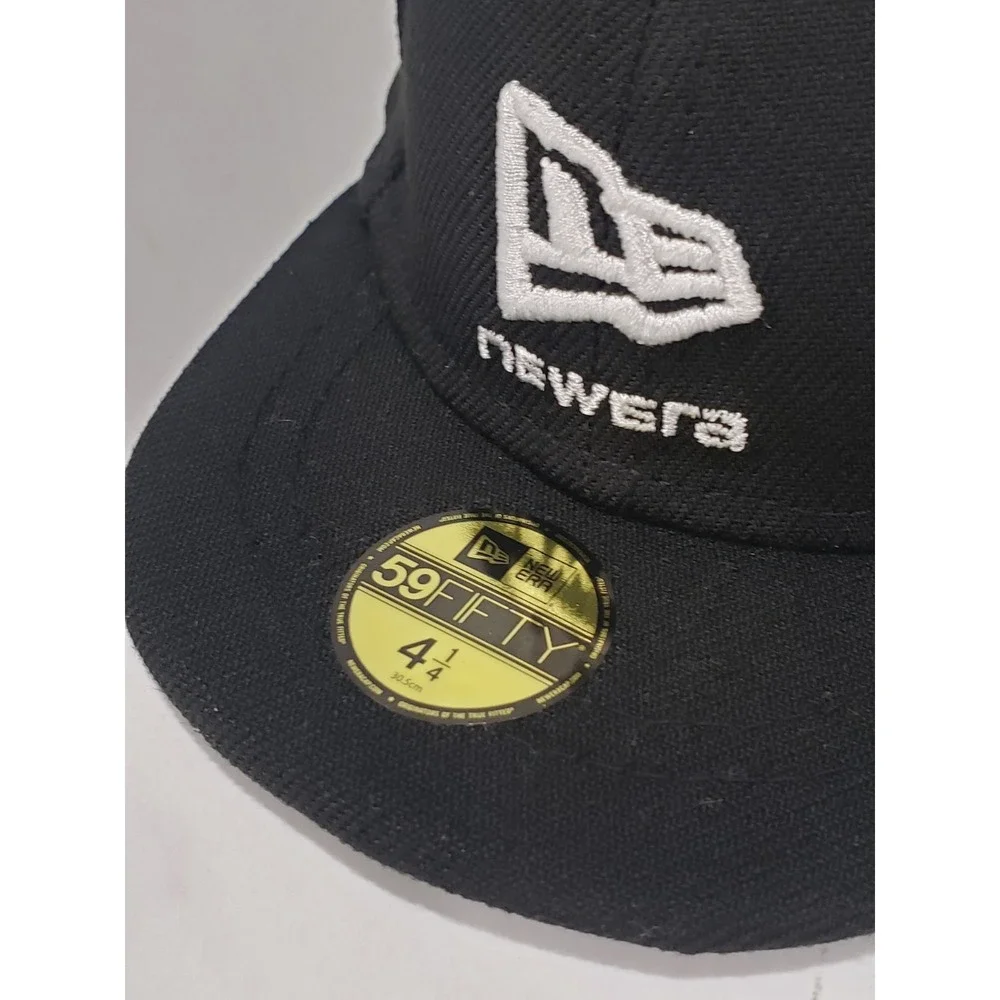 NEVER USED New Era Fitted Mini Cap  4 1/4